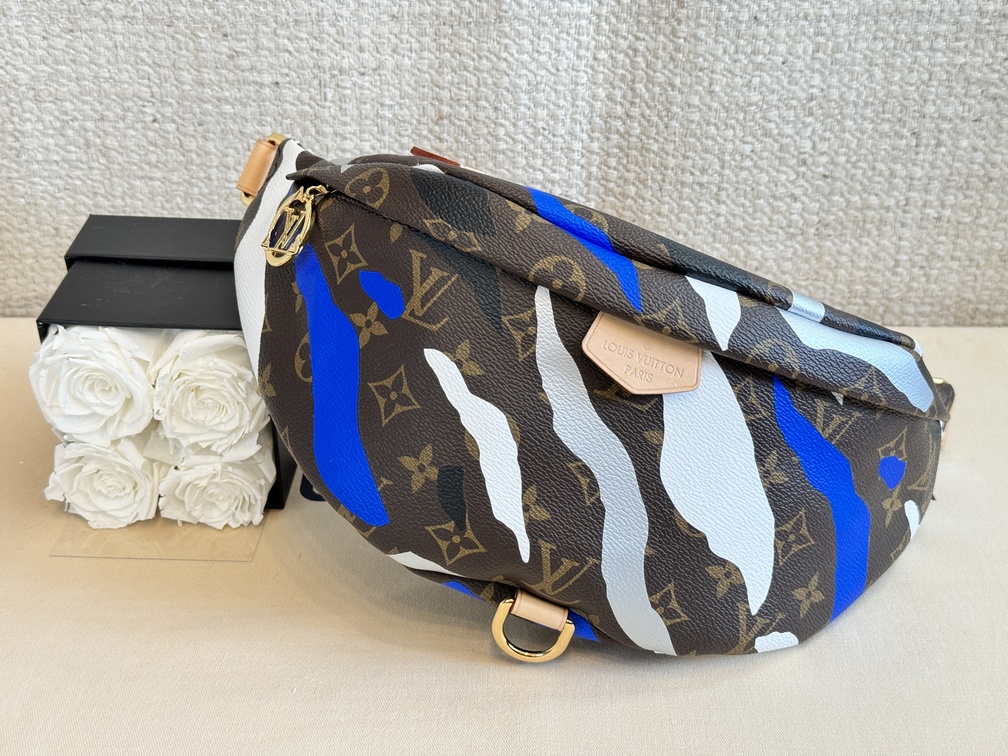 100 Original Louis Vuitton Bumbag Monogram M43644 Preloved Designer